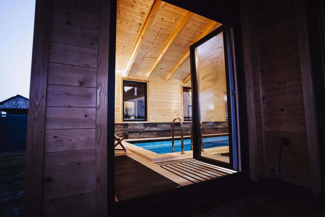 Holiday Home Nightswim Inn Vrbovec Exterior foto
