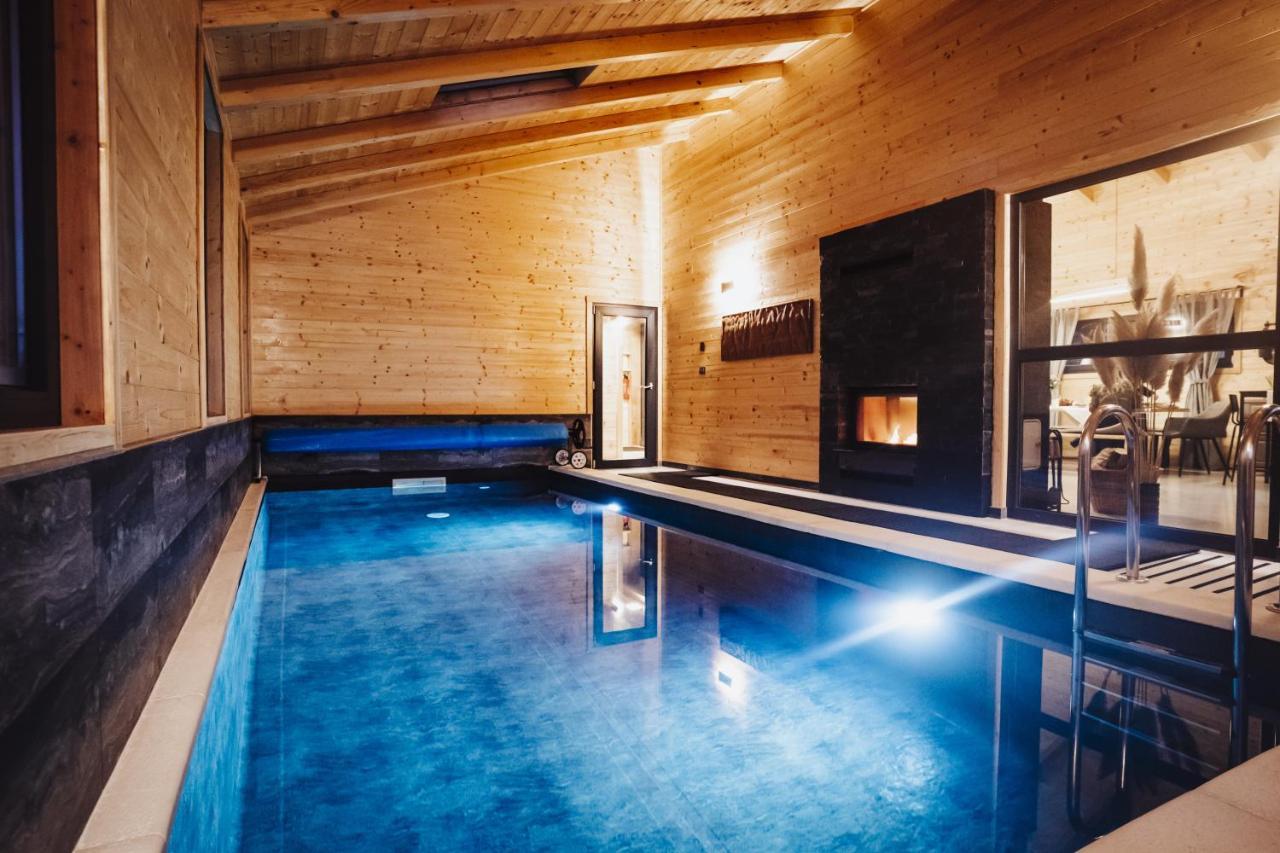 Holiday Home Nightswim Inn Vrbovec Exterior foto
